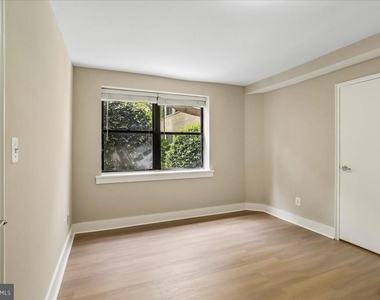 212 Oakwood Street Se - Photo Thumbnail 23
