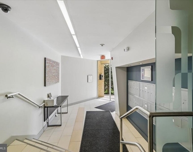212 Oakwood Street Se - Photo Thumbnail 42