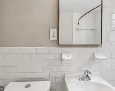212 Oakwood Street Se - Photo Thumbnail 33