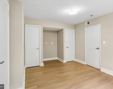 212 Oakwood Street Se - Photo Thumbnail 27
