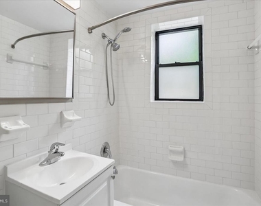 212 Oakwood Street Se - Photo Thumbnail 34