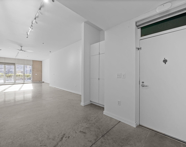 319 Fayetteville Street - Photo Thumbnail 3