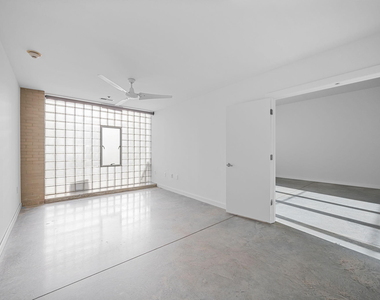 319 Fayetteville Street - Photo Thumbnail 25