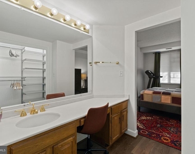 1080 Wisconsin Avenue Nw - Photo Thumbnail 15