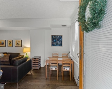 1080 Wisconsin Avenue Nw - Photo Thumbnail 2