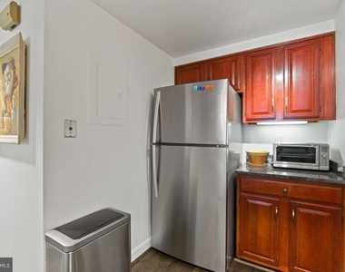 1080 Wisconsin Avenue Nw - Photo Thumbnail 13