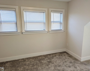 701 Grant Street - Photo Thumbnail 20