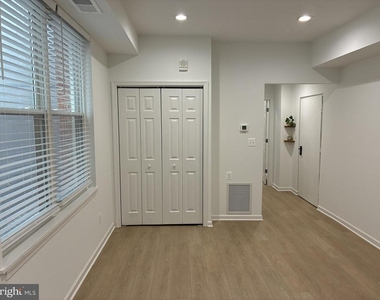 1447 Chapin Street Nw - Photo Thumbnail 4