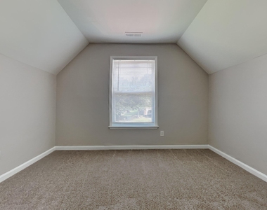 308 Collinsworth Drive - Photo Thumbnail 11