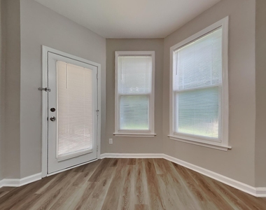 308 Collinsworth Drive - Photo Thumbnail 3