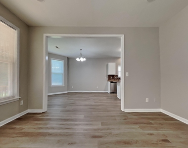 308 Collinsworth Drive - Photo Thumbnail 1