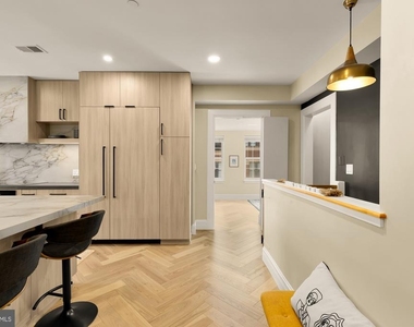 1000-1010 Butternut Street Nw - Photo Thumbnail 4