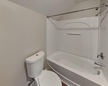 557 Mccarthy Drive - Photo Thumbnail 14