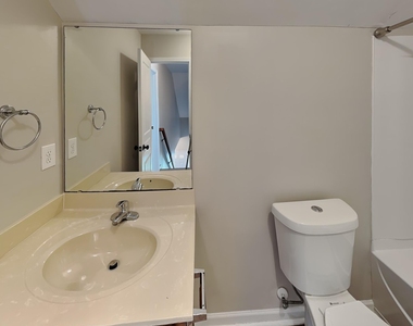 557 Mccarthy Drive - Photo Thumbnail 13