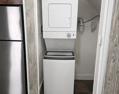 4212 Clay Street Ne - Photo Thumbnail 8