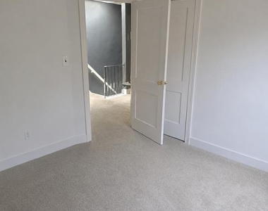 4212 Clay Street Ne - Photo Thumbnail 17