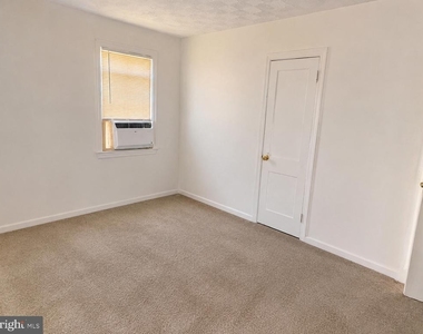 4212 Clay Street Ne - Photo Thumbnail 19