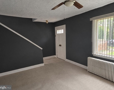 4212 Clay Street Ne - Photo Thumbnail 2