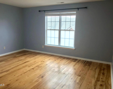 9820 Grettle Court - Photo Thumbnail 5