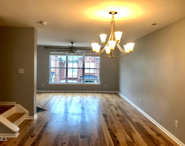 9820 Grettle Court - Photo Thumbnail 3