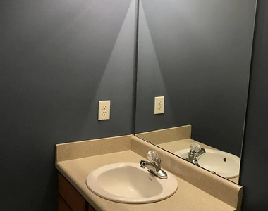 9820 Grettle Court - Photo Thumbnail 8
