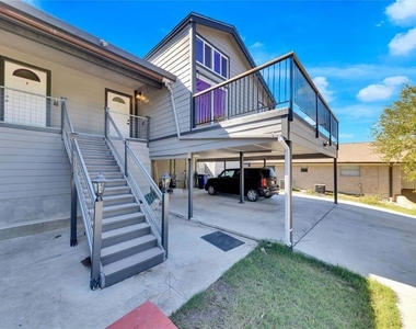 1903 Woodland Ave - Photo Thumbnail 1
