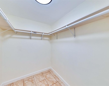 1903 Woodland Ave - Photo Thumbnail 13
