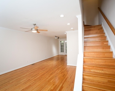 710 Parkham Lane - Photo Thumbnail 5