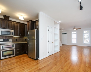 710 Parkham Lane - Photo Thumbnail 11