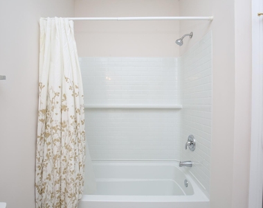 710 Parkham Lane - Photo Thumbnail 20