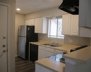 509 Algerita Dr - Photo Thumbnail 17