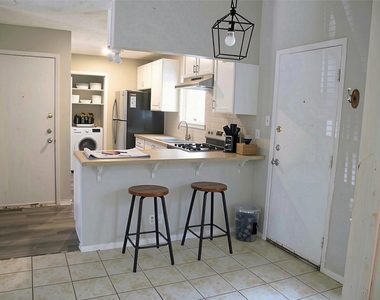 509 Algerita Dr - Photo Thumbnail 6