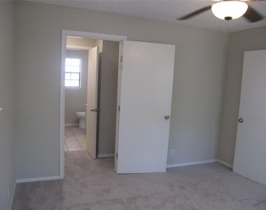 509 Algerita Dr - Photo Thumbnail 24
