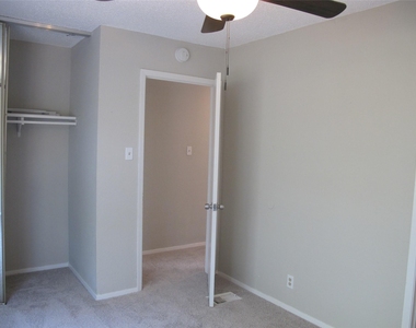 509 Algerita Dr - Photo Thumbnail 32