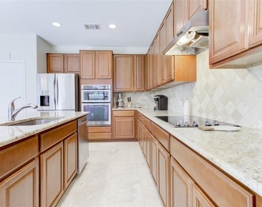 920 Autumn Sage Way - Photo Thumbnail 19