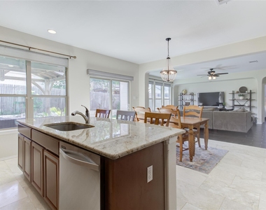 920 Autumn Sage Way - Photo Thumbnail 16