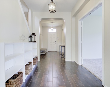 920 Autumn Sage Way - Photo Thumbnail 7