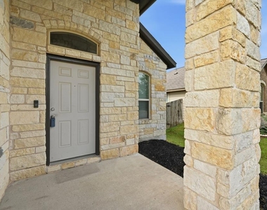 209 Noddy Rd - Photo Thumbnail 2