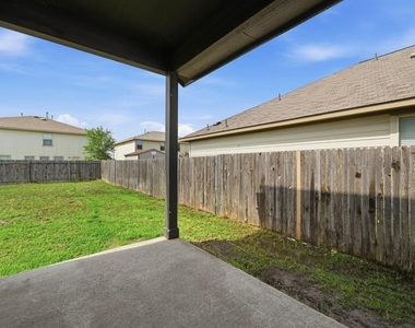 209 Noddy Rd - Photo Thumbnail 23
