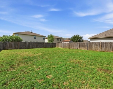 209 Noddy Rd - Photo Thumbnail 24