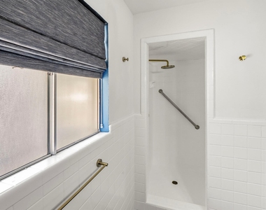 131 Dukes Dr - Photo Thumbnail 11