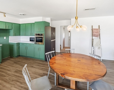 131 Dukes Dr - Photo Thumbnail 5