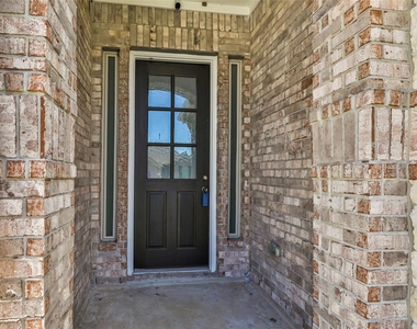 15342 Majestic Knight Dr - Photo Thumbnail 3