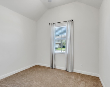 15342 Majestic Knight Dr - Photo Thumbnail 6