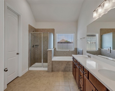 15342 Majestic Knight Dr - Photo Thumbnail 27