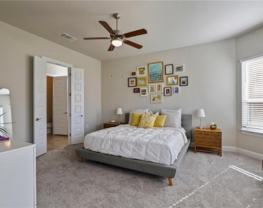 6905 Halesboro Dr - Photo Thumbnail 13