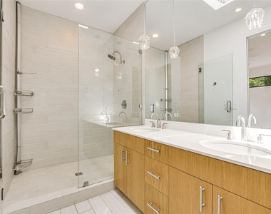 3801 Grayson Ln - Photo Thumbnail 11