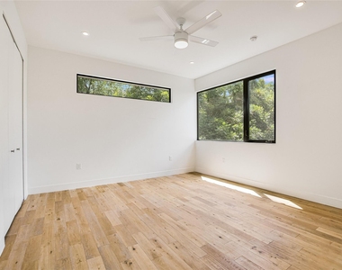 3801 Grayson Ln - Photo Thumbnail 10