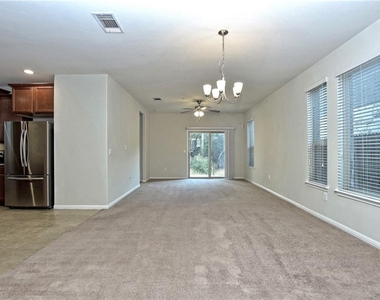 3240 E Whitestone Blvd - Photo Thumbnail 7