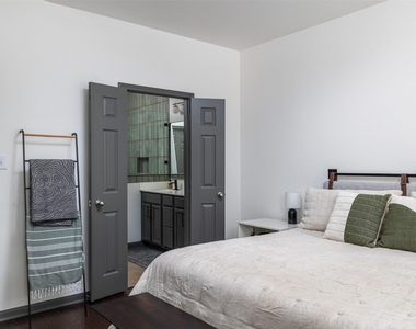532 Lookout Tree Ln - Photo Thumbnail 14